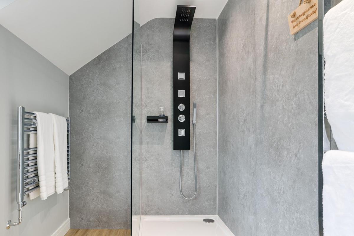 Beam End Snainton - Modern 2-Bedroom Stone Cottage Eksteriør billede